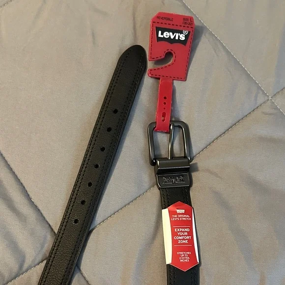 Levi's Black Belt (L) - Picture 2 of 4